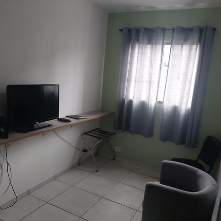 Viverdi Hotel Arujá Kamer foto