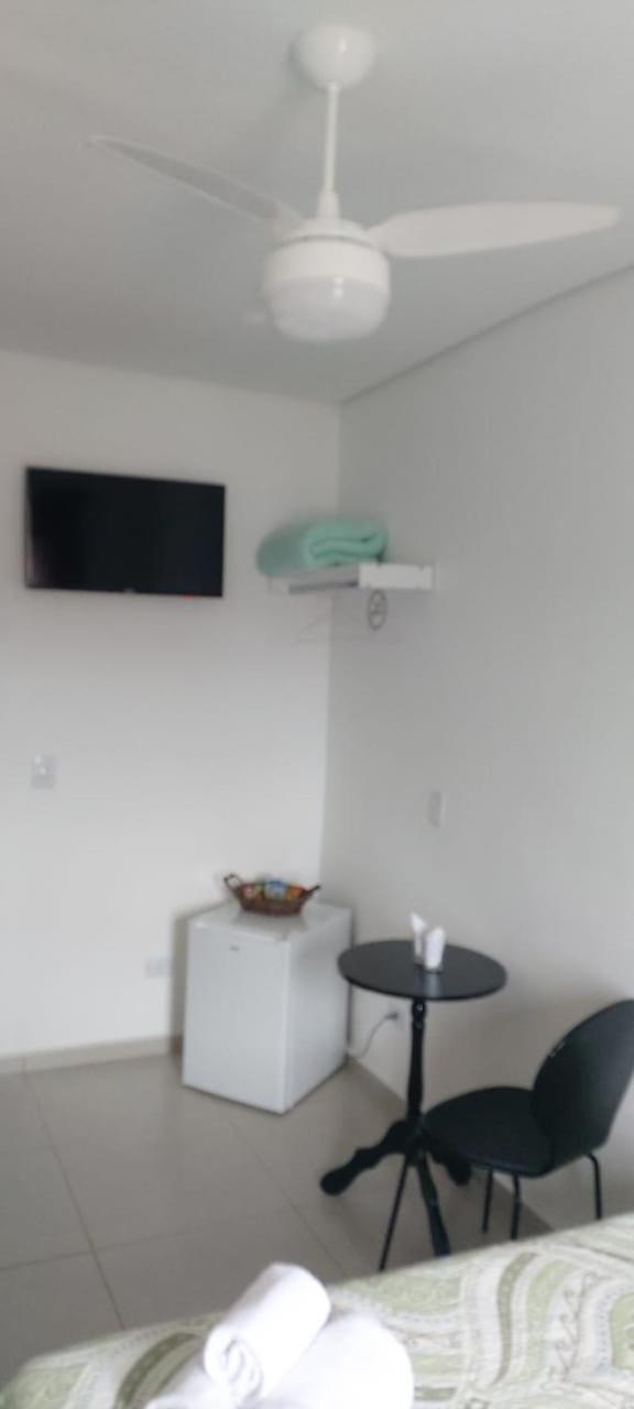 Viverdi Hotel Arujá Kamer foto