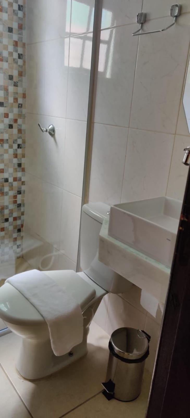 Viverdi Hotel Arujá Kamer foto