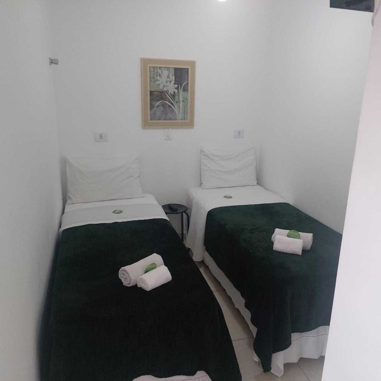 Viverdi Hotel Arujá Kamer foto